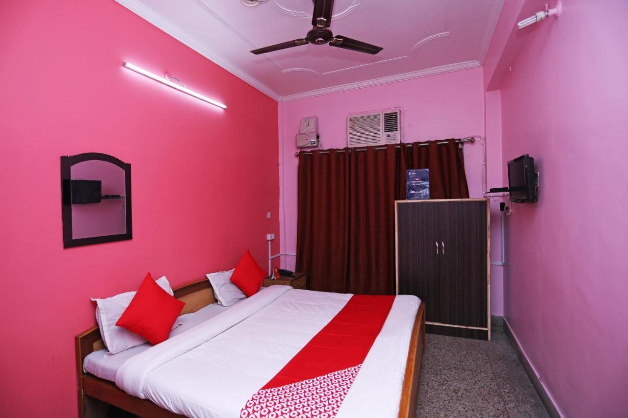 Oyo Hotel New Metro Near Phoenix United 勒克瑙 外观 照片