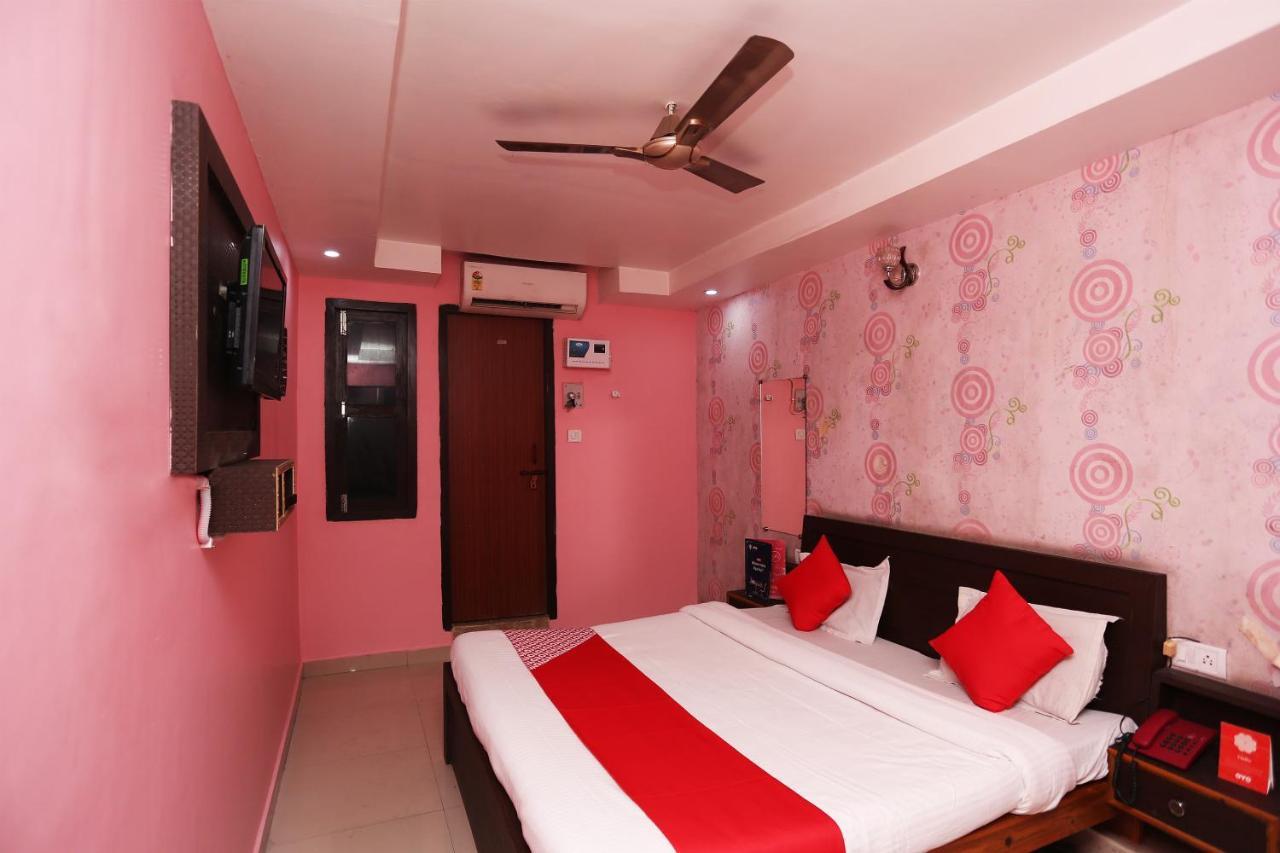Oyo Hotel New Metro Near Phoenix United 勒克瑙 外观 照片