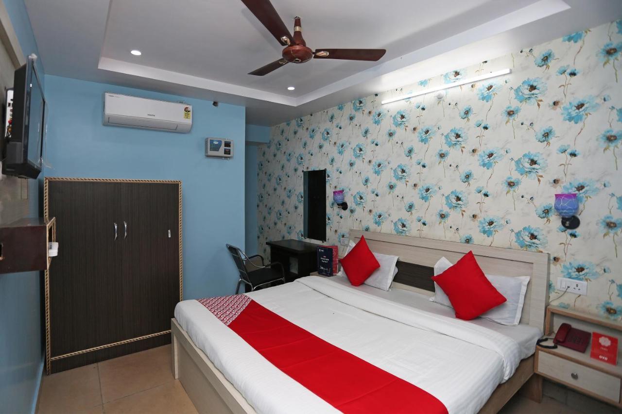 Oyo Hotel New Metro Near Phoenix United 勒克瑙 外观 照片