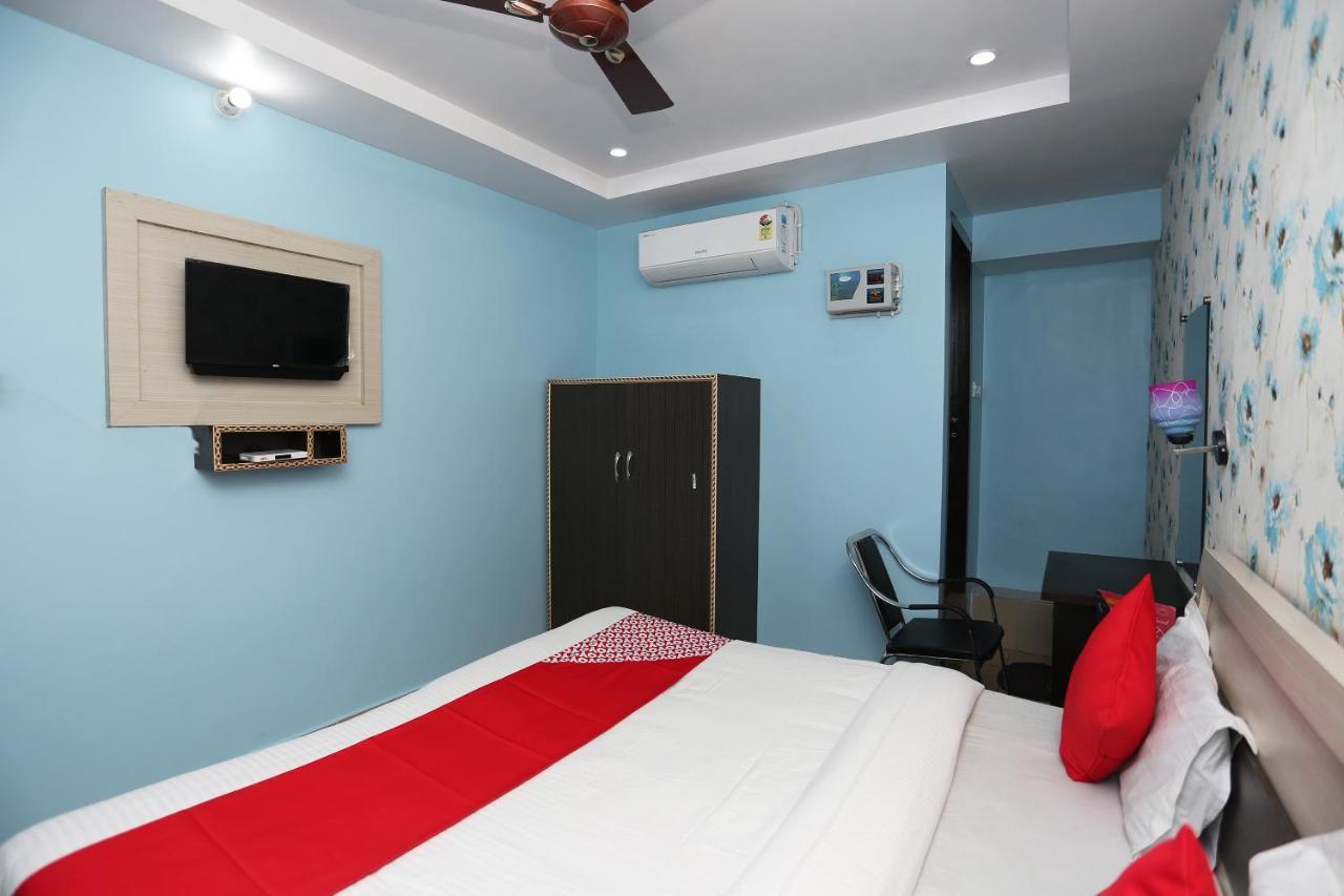 Oyo Hotel New Metro Near Phoenix United 勒克瑙 外观 照片