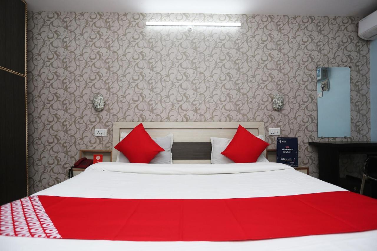 Oyo Hotel New Metro Near Phoenix United 勒克瑙 外观 照片