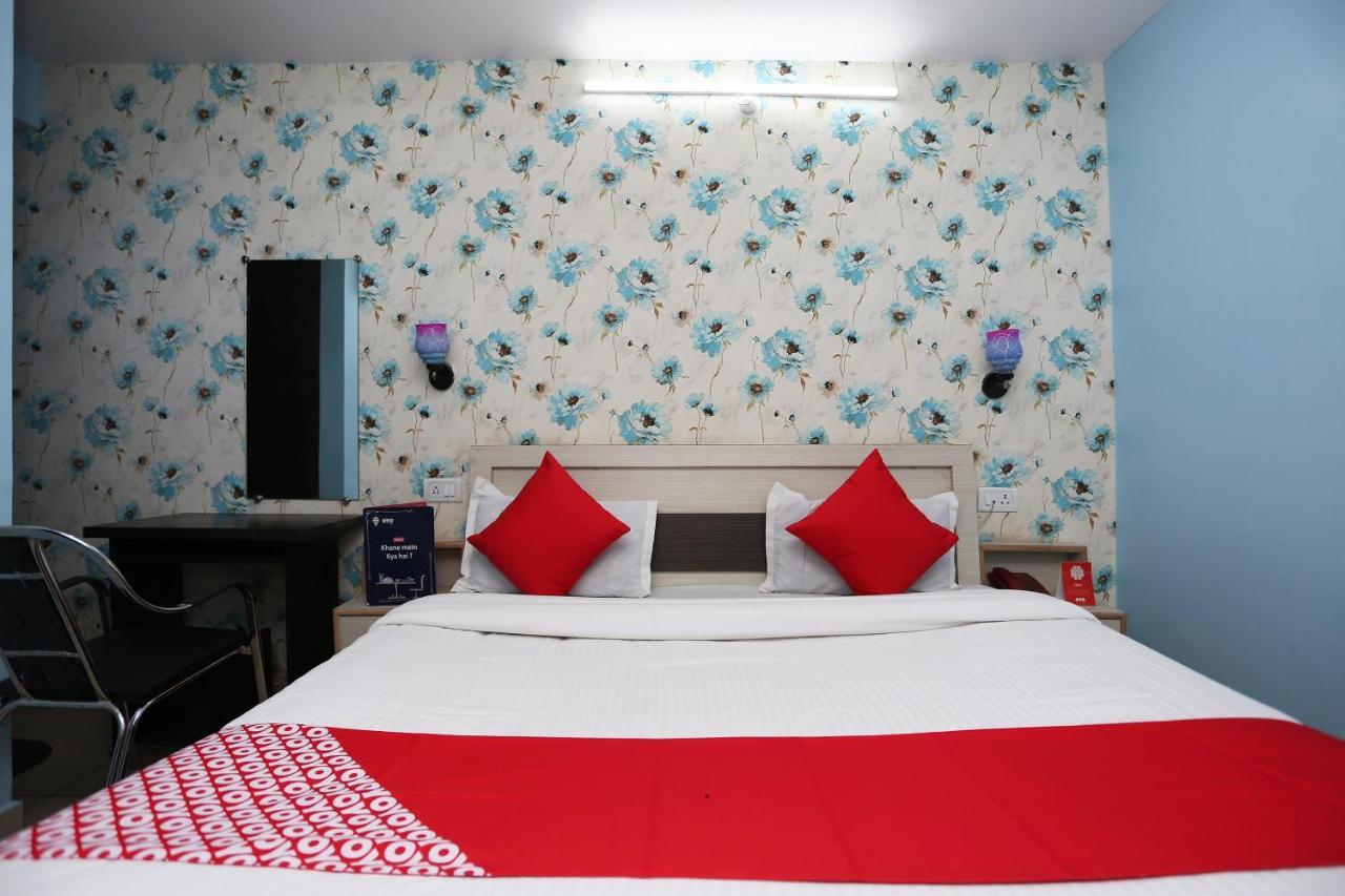 Oyo Hotel New Metro Near Phoenix United 勒克瑙 外观 照片