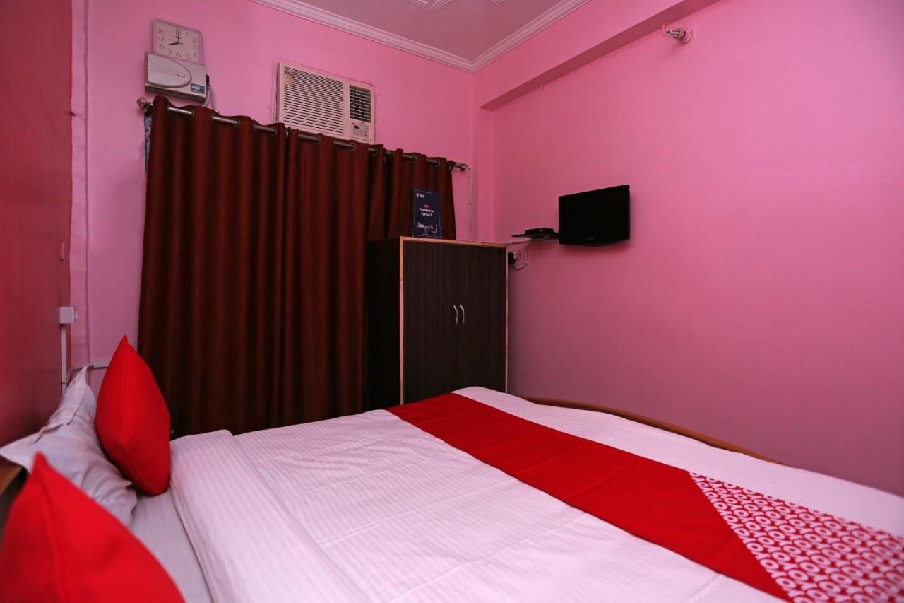 Oyo Hotel New Metro Near Phoenix United 勒克瑙 外观 照片