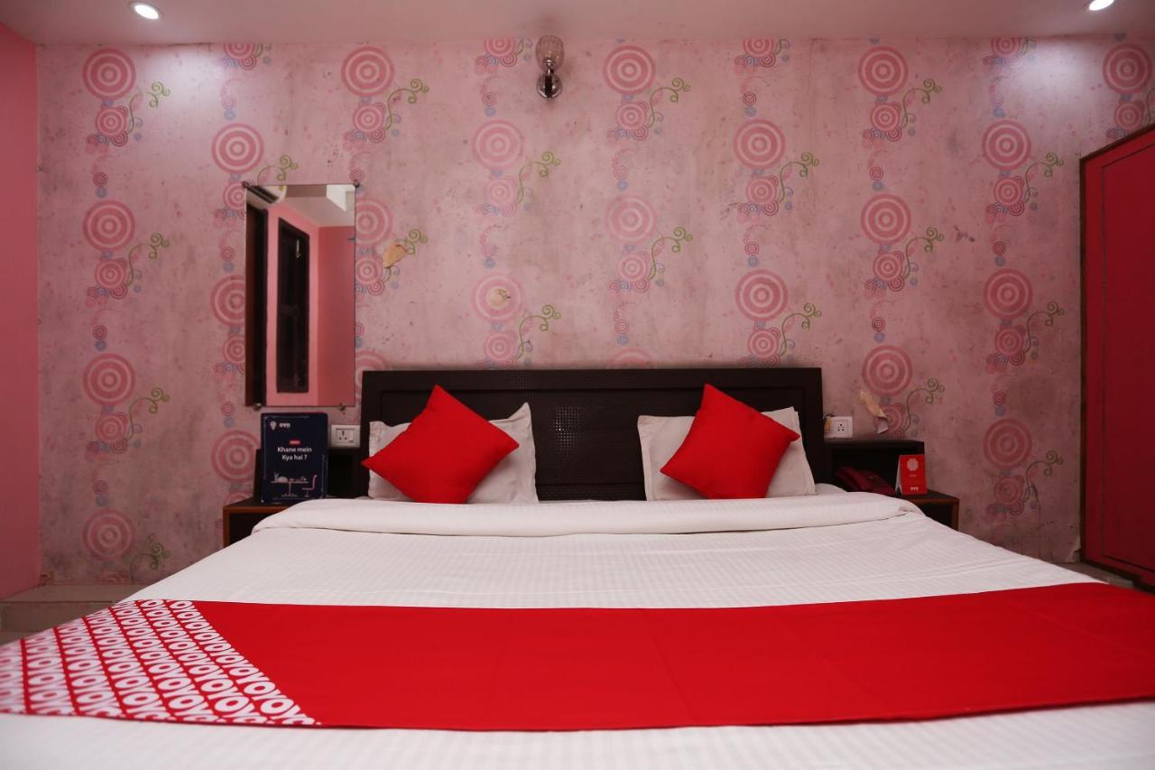 Oyo Hotel New Metro Near Phoenix United 勒克瑙 外观 照片